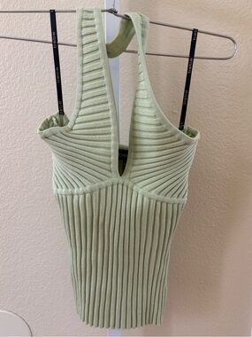 Bebe Silk Keyhole Ribbed Halter Top in Light Green - Size S